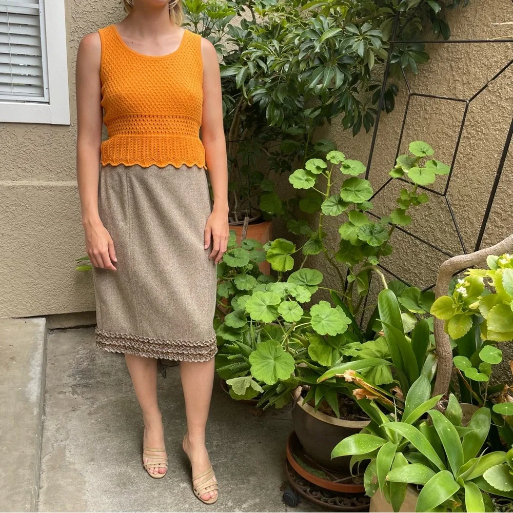 New multicolored SoCa St. John wool skirt